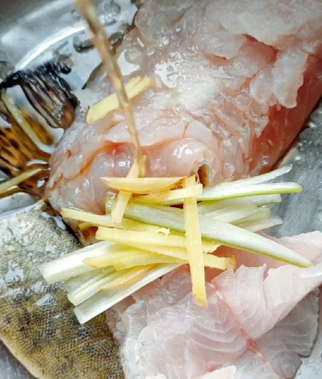 松鼠鱖魚的做法-酸甜味炸菜譜