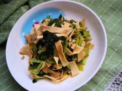 烏塌菜炒豆皮的做法-家常味炒菜譜