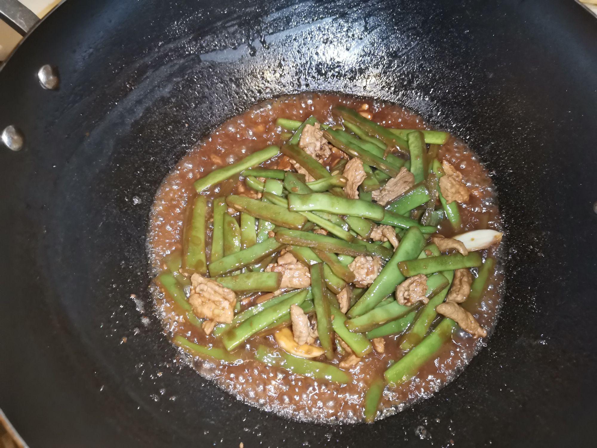 扁豆角炒肉絲的做法-家常味炒菜譜-易網(wǎng)健康養(yǎng)生網(wǎng) 扁豆角炒肉絲的做法-家常味炒菜譜