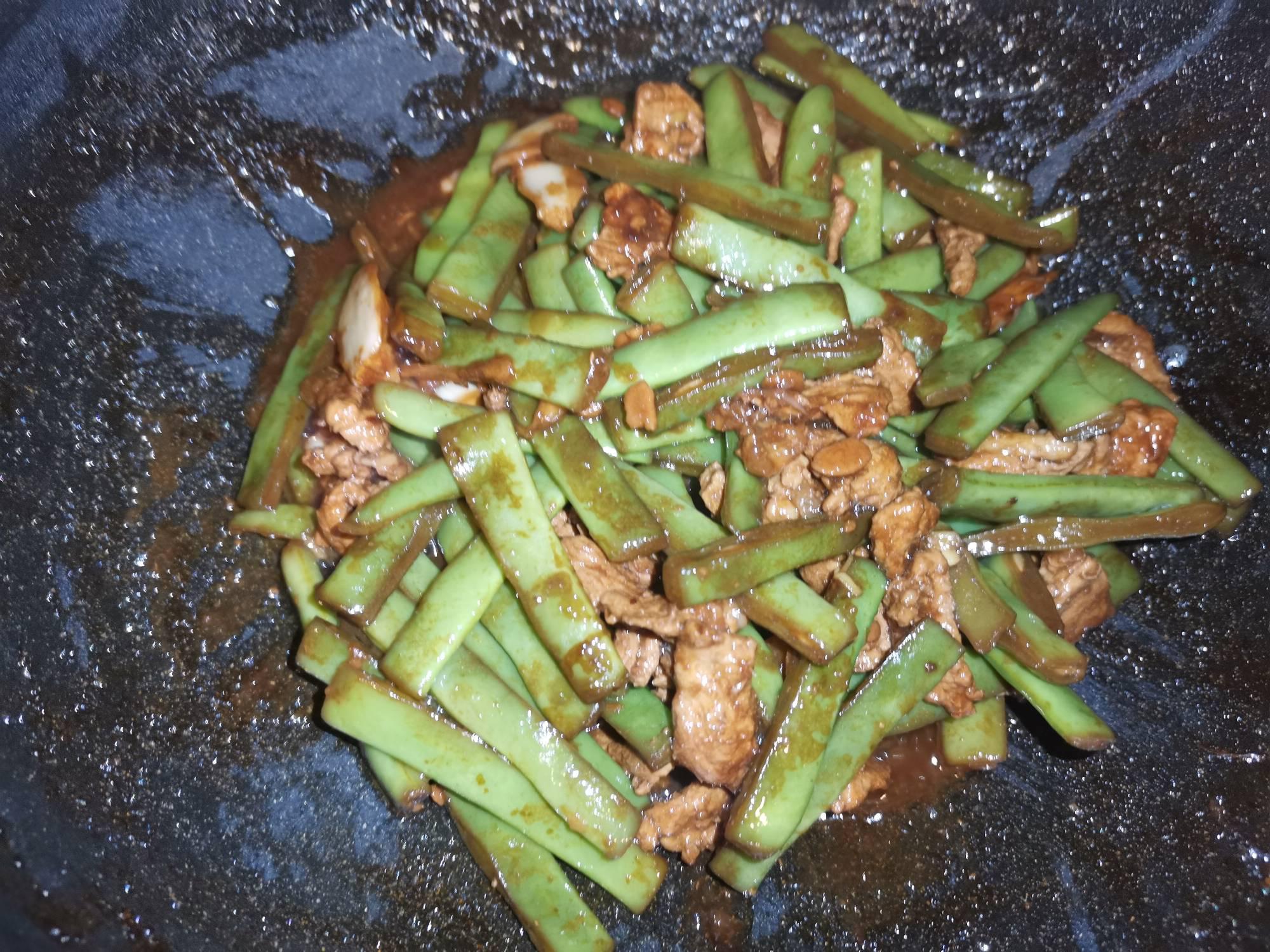 扁豆角炒肉絲的做法-家常味炒菜譜-易網(wǎng)健康養(yǎng)生網(wǎng) 扁豆角炒肉絲的做法-家常味炒菜譜