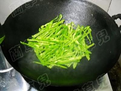 素炒千張絲的做法-家常味炒菜譜