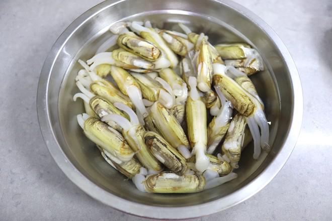 涼拌蟶子金針菇的做法-咸鮮味拌菜譜-易網(wǎng)<a href=http://m.henggaotouzi.com/ target=_blank class=infotextkey>健康養(yǎng)生</a>網(wǎng) 涼拌蟶子金針菇的做法-咸鮮味拌菜譜