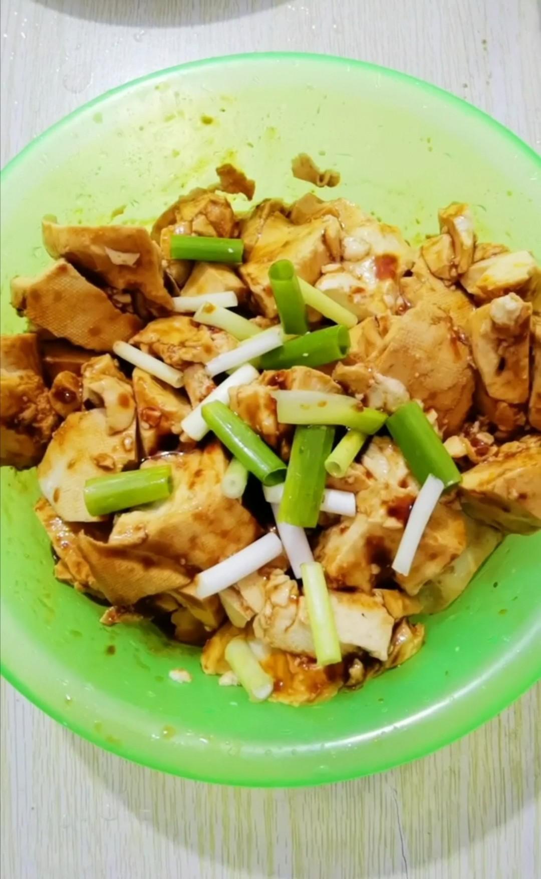 涼拌豆腐的做法-咸鮮味拌菜譜