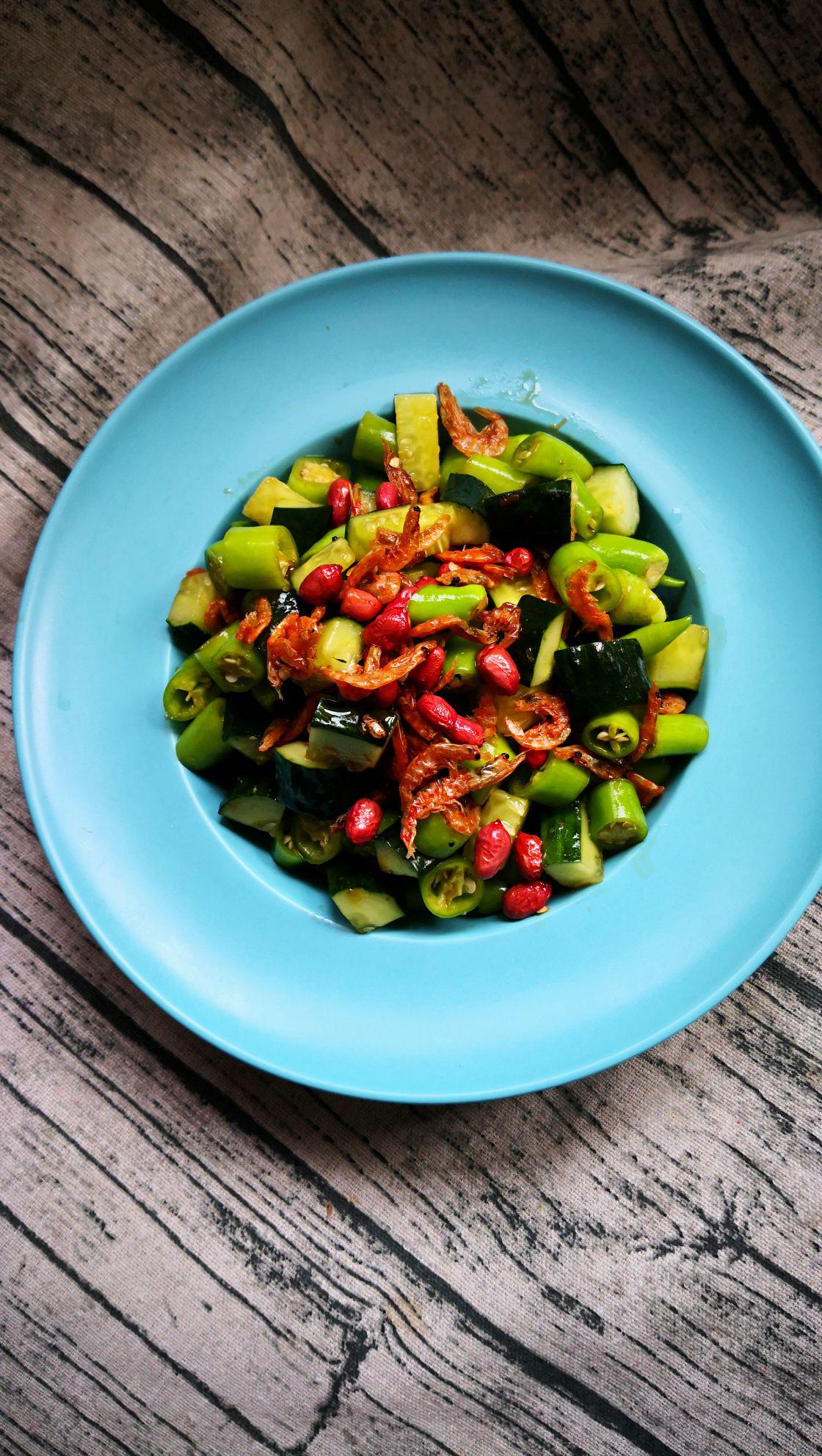 花生米拌杭椒的做法-家常味拌菜譜-易網(wǎng)健康養(yǎng)生網(wǎng) 花生米拌杭椒的做法-家常味拌菜譜