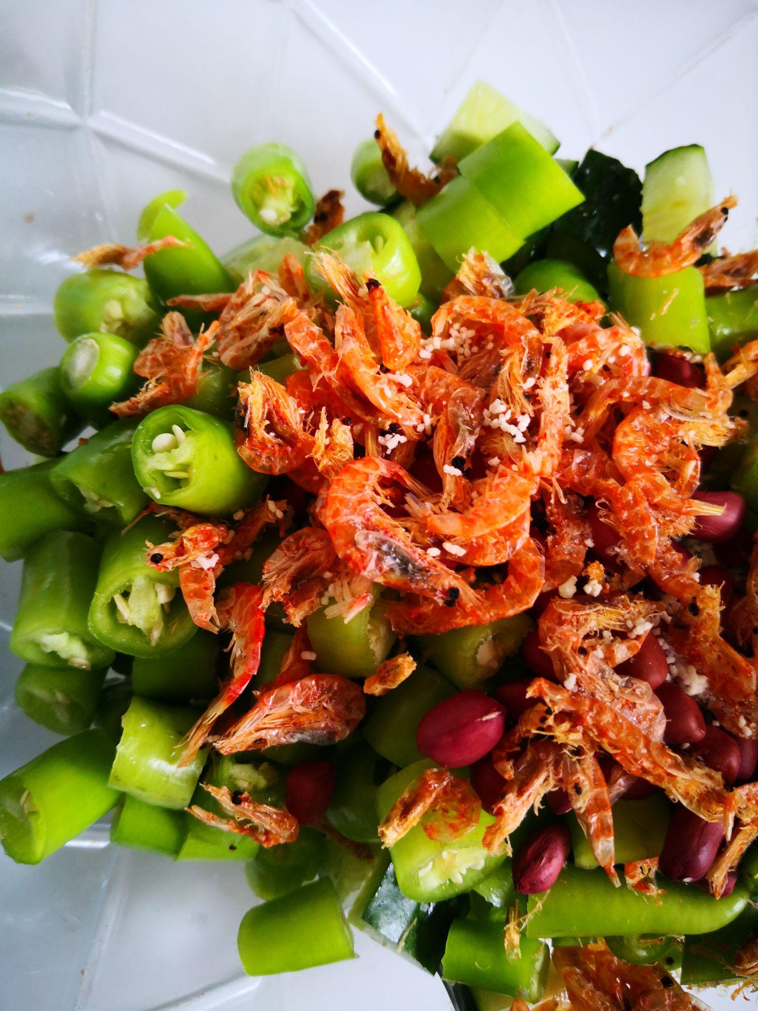 花生米拌杭椒的做法-家常味拌菜譜-易網(wǎng)健康養(yǎng)生網(wǎng) 花生米拌杭椒的做法-家常味拌菜譜