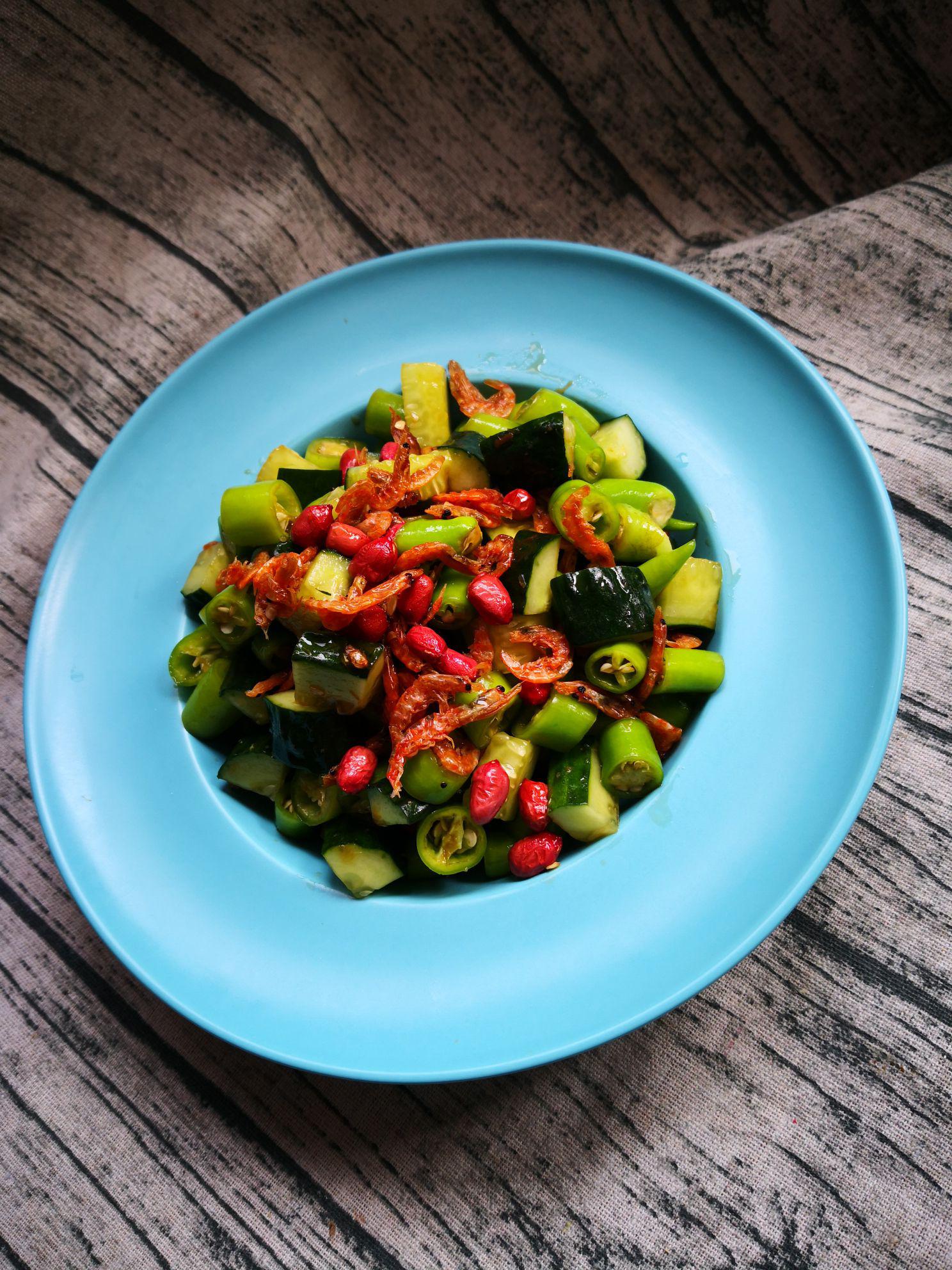 花生米拌杭椒的做法-家常味拌菜譜-易網(wǎng)健康養(yǎng)生網(wǎng) 花生米拌杭椒的做法-家常味拌菜譜