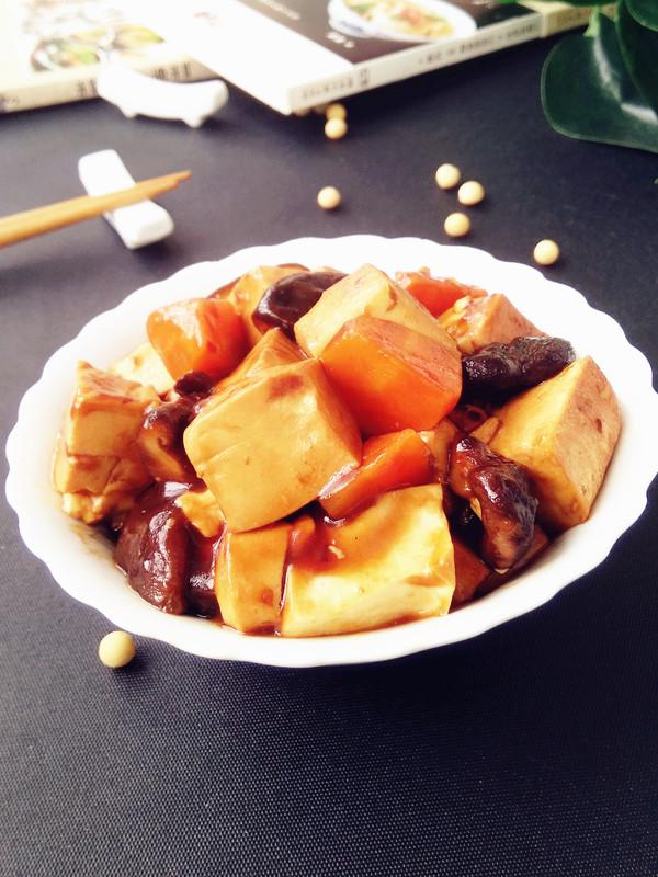 豆腐燒香菇的做法-家常味燒菜譜-易網(wǎng)健康養(yǎng)生網(wǎng) 豆腐燒香菇的做法-家常味燒菜譜