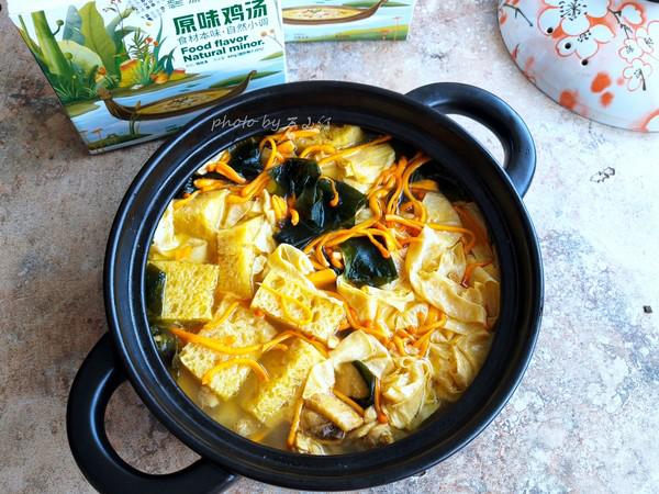 雞湯燉油皮的做法-咸鮮味燉菜譜