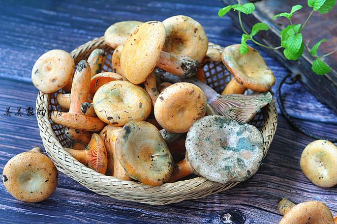 樅菌蒸豬肉的做法-家常味煮菜譜