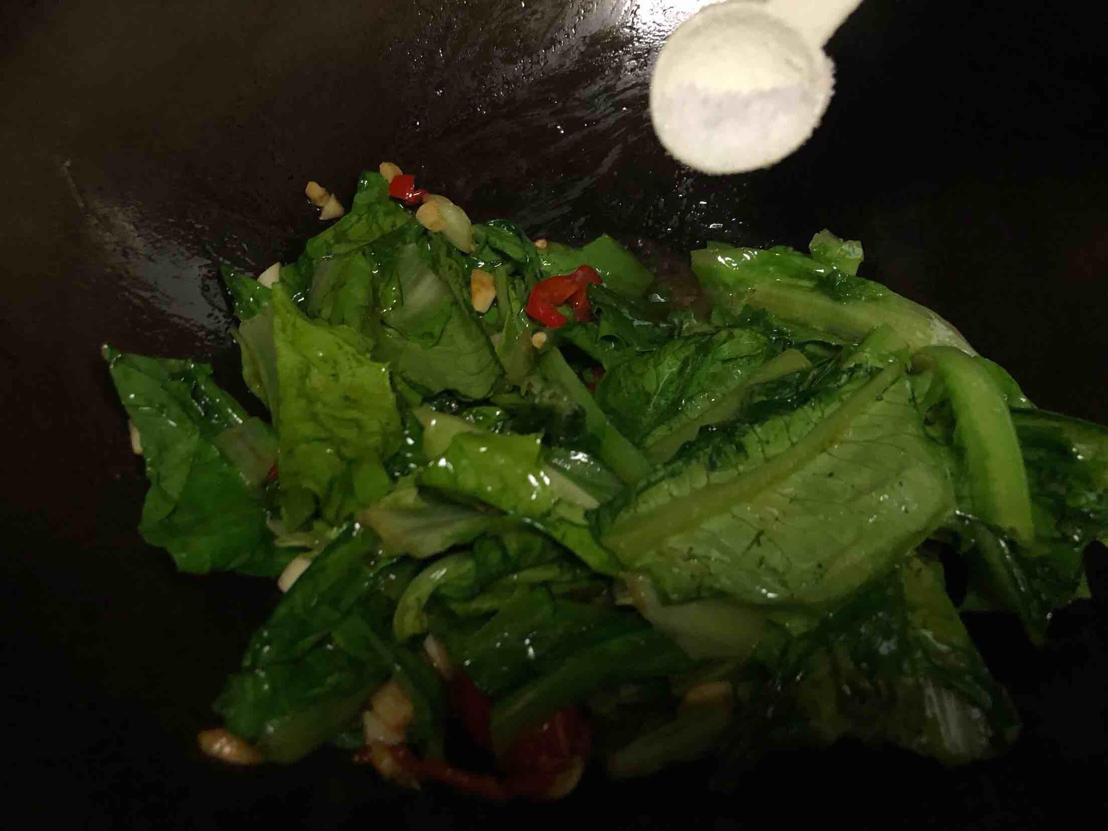清炒油麥菜的做法-家常味炒菜譜