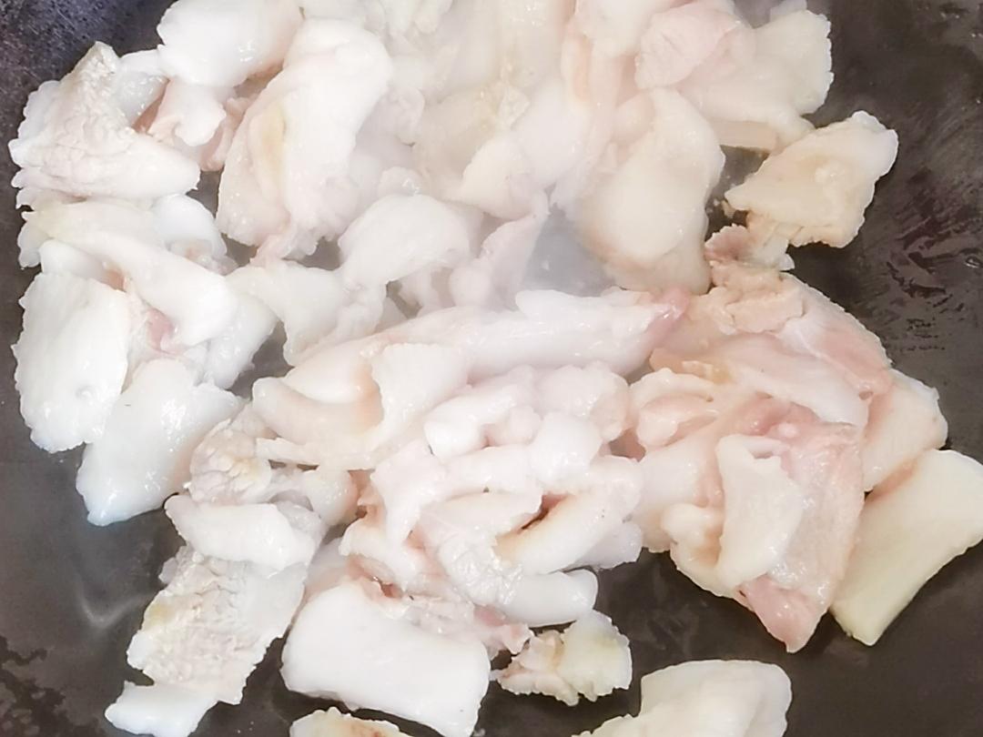 油梭子炒豆芽的做法-咸鮮味炒菜譜