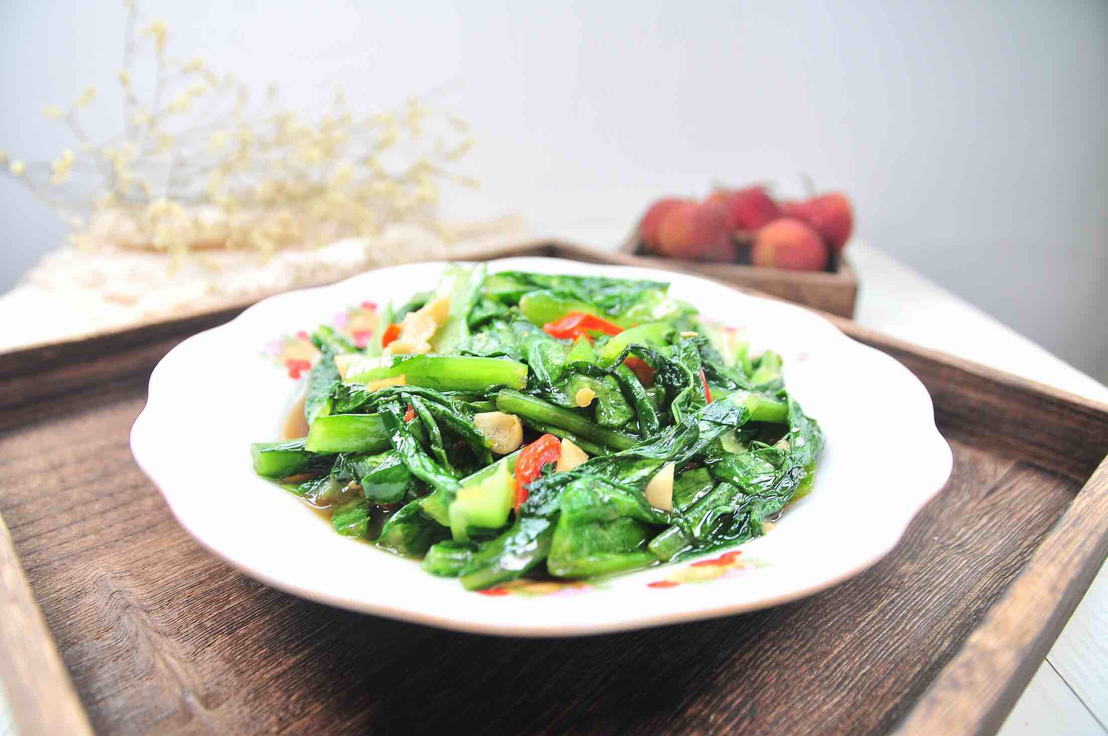 清炒油麥菜的做法-家常味炒菜譜