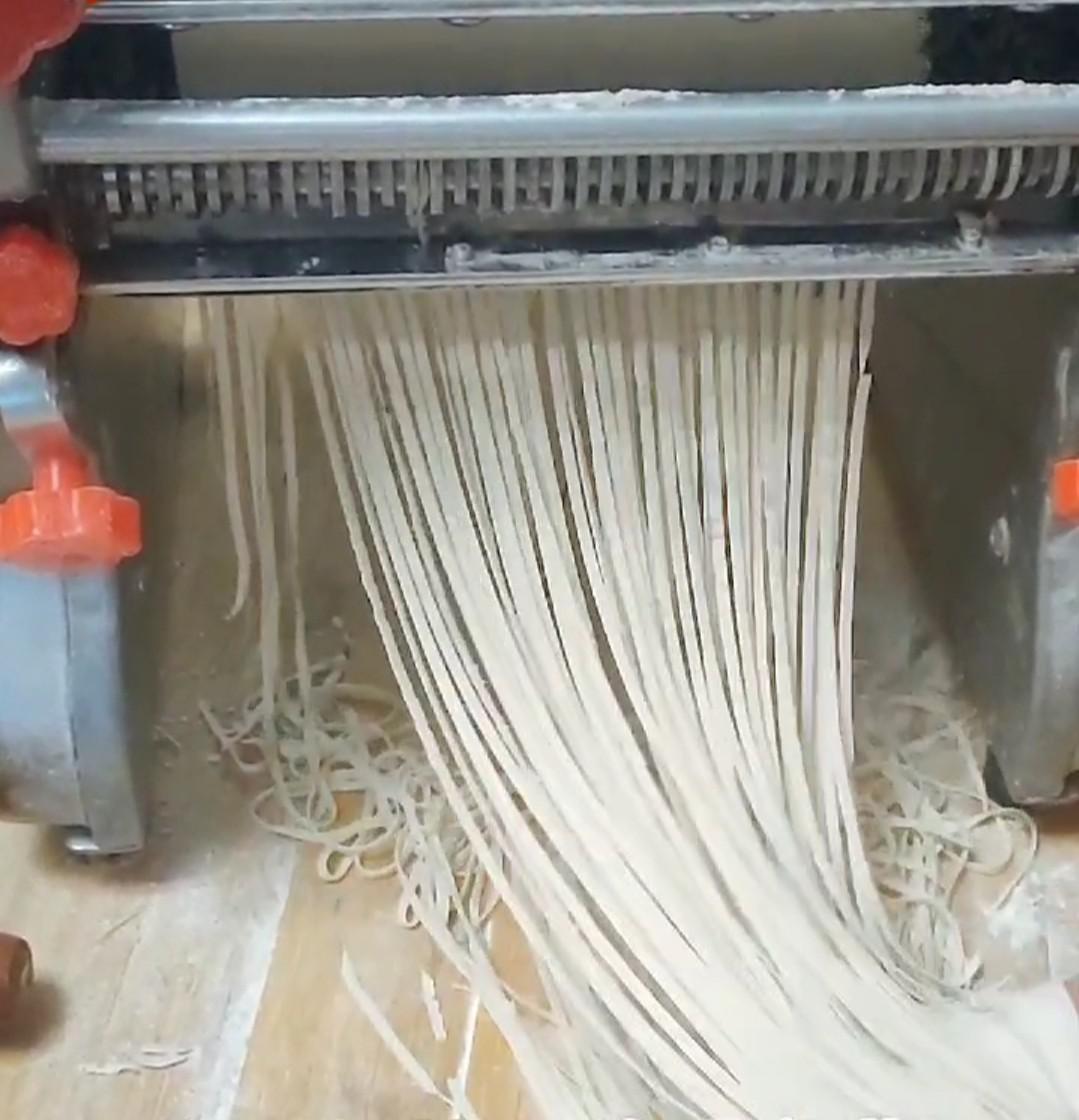 千絲萬縷蝦的做法-家常味炸菜譜