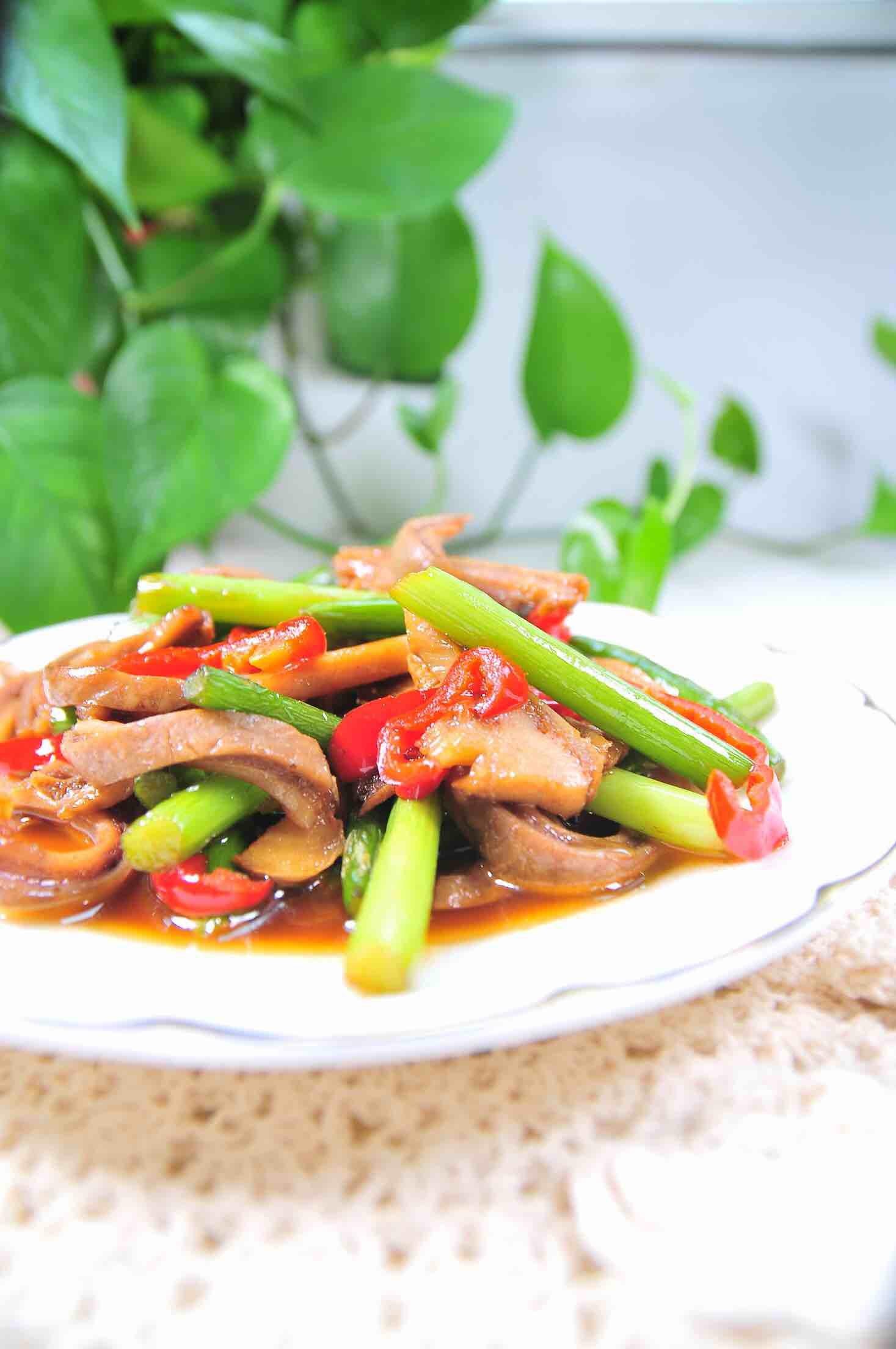 蒜薹炒豬肚的做法-家常味炒菜譜