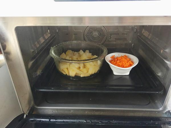 土豆鱈魚餅的做法-家常味煎菜譜