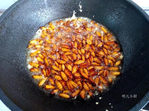 油炸蠶蛹的做法-家常味炸菜譜