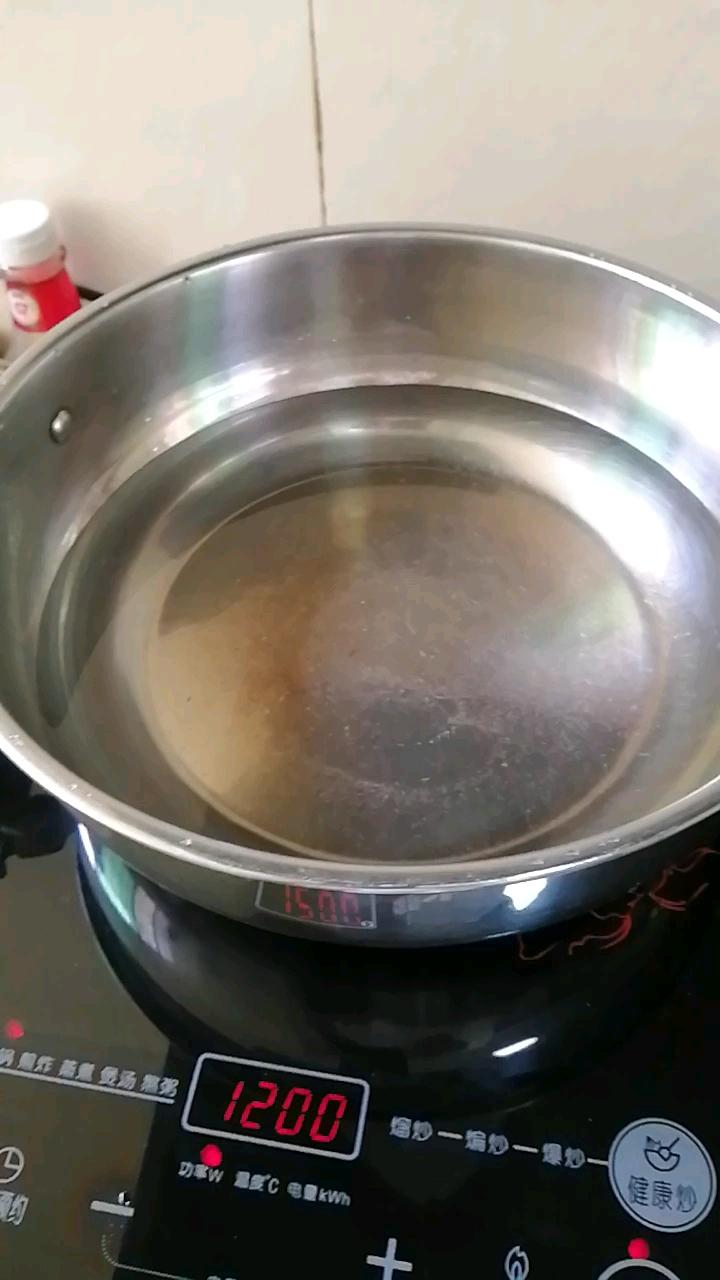 涼拌手撕茄子的做法-酸味拌菜譜