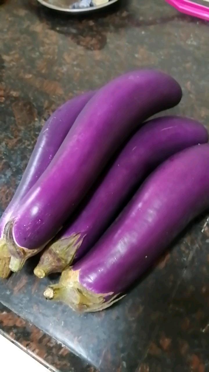 涼拌手撕茄子的做法-酸味拌菜譜