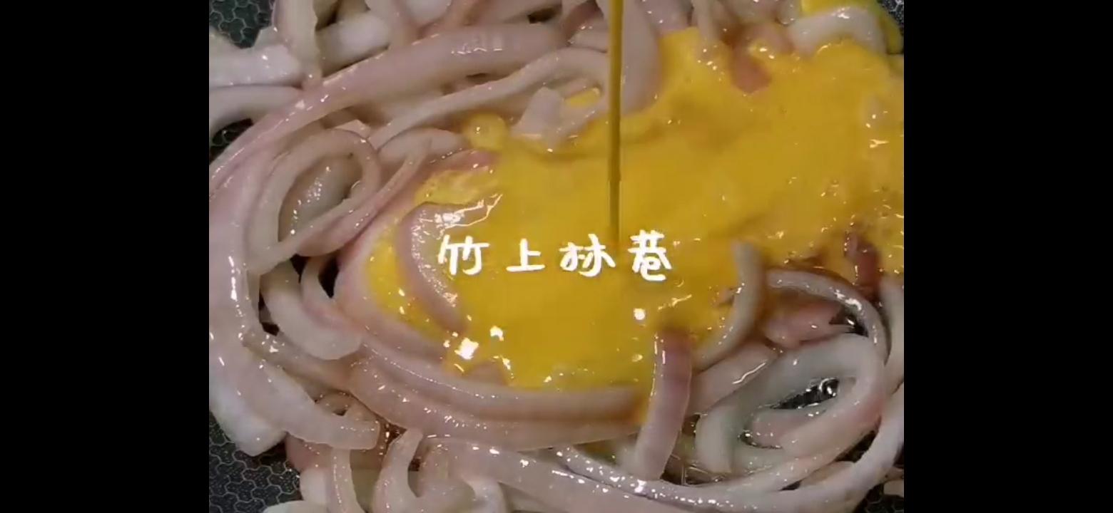 洋蔥炒蛋的做法-家常味炒菜譜