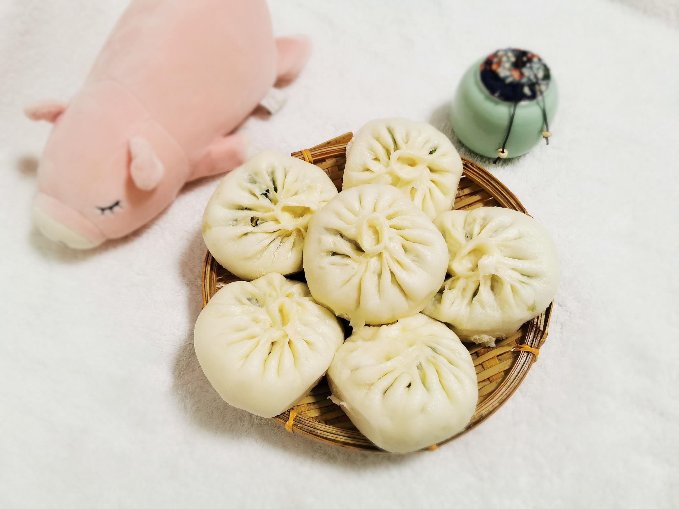 韭菜雞蛋素包子，餡里有鹽就入味，10分鐘出鍋剛剛剛好的做法-家常味蒸菜譜