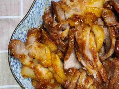 用電飯鍋就能做的「蜜汁叉燒」居然比飯店還美味！的作法-甜味燜菜譜