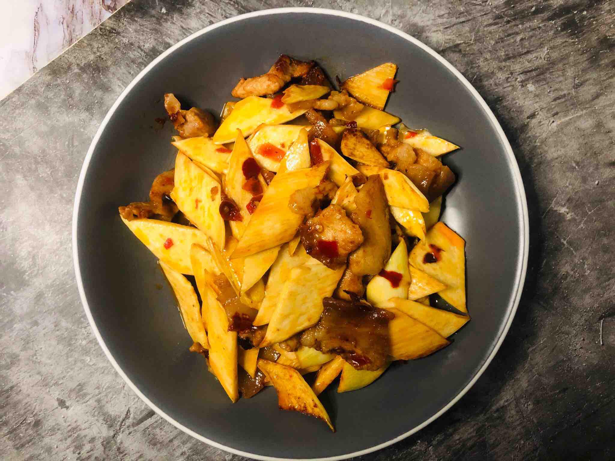 茭白炒肉的做法-家常味炒菜譜