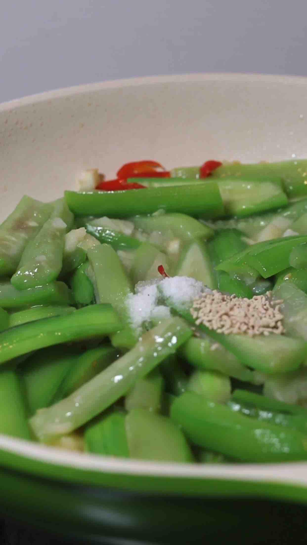 絲瓜新吃法的做法-家常味炒菜譜