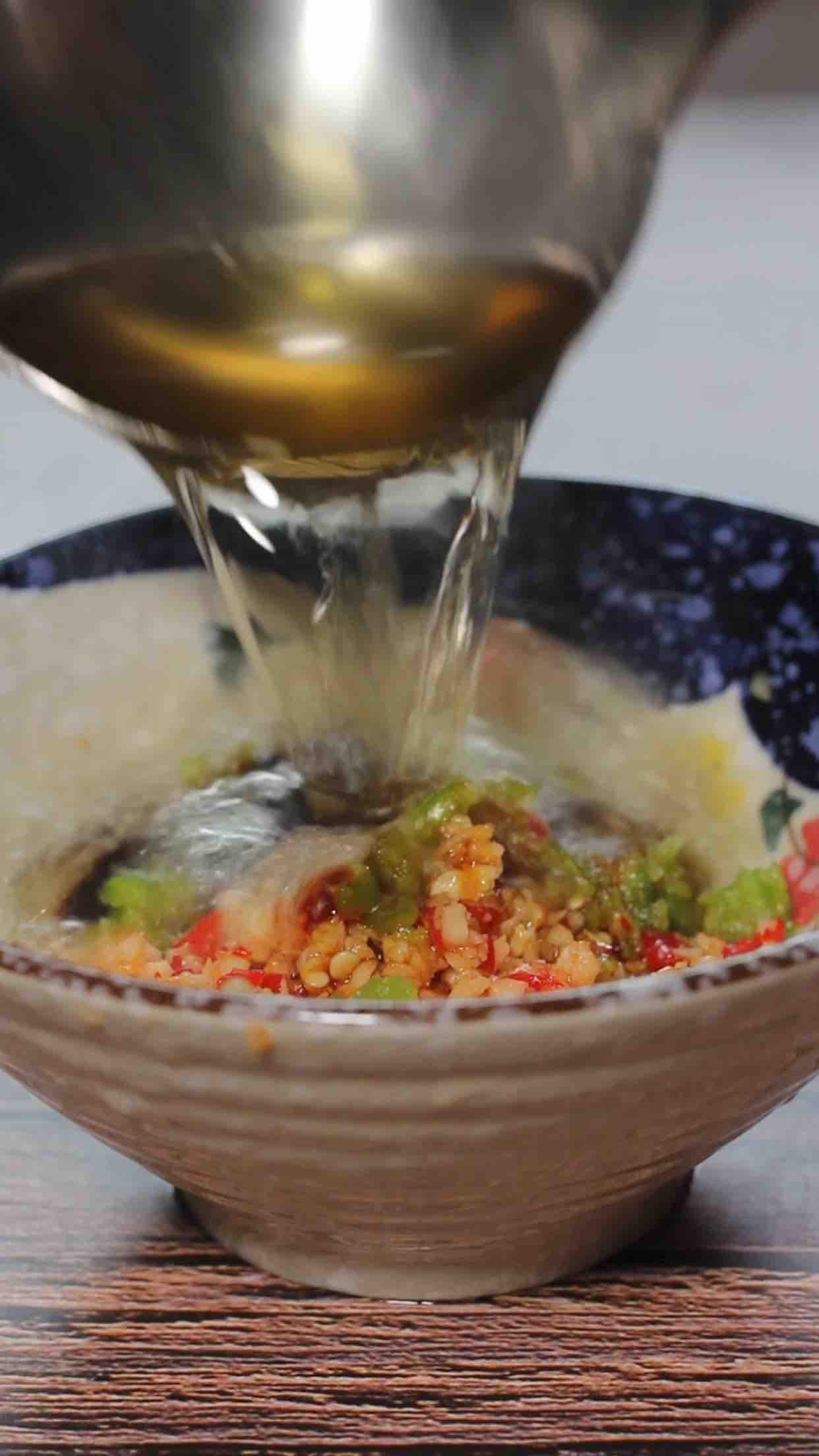 劈腿大蝦的做法-咸鮮味蒸菜譜