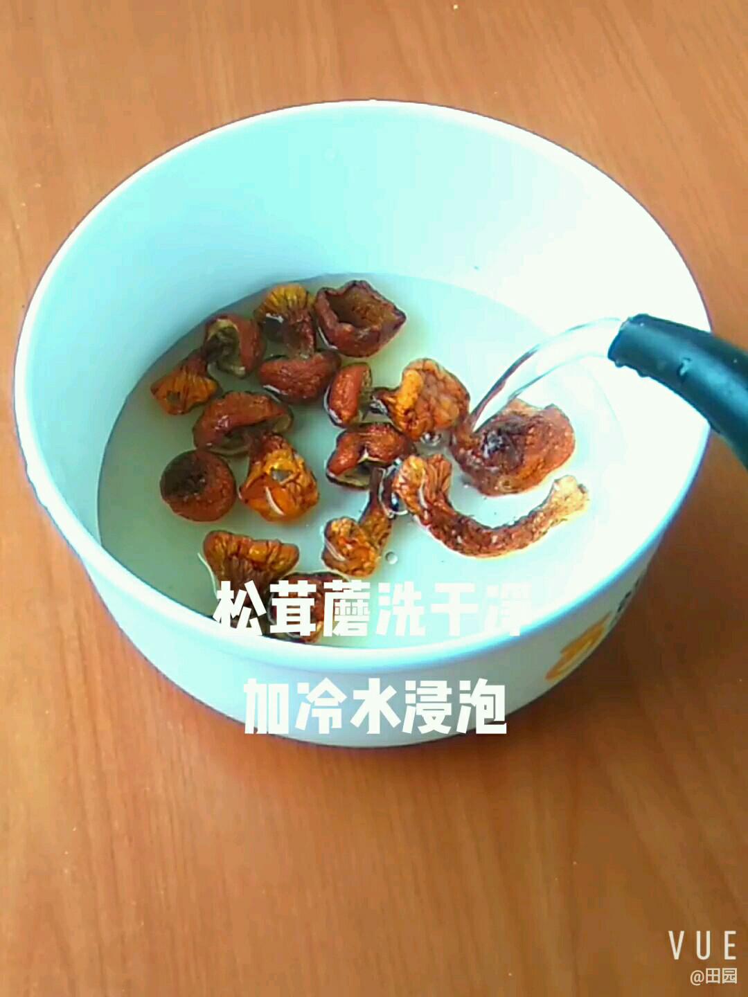松茸蘑燒排骨的做法-咸鮮味燒菜譜