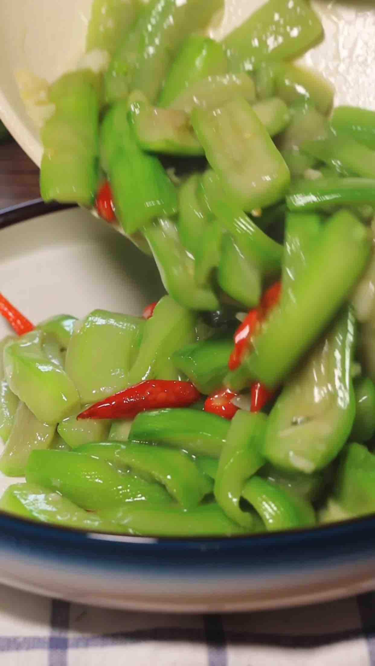 絲瓜新吃法的做法-家常味炒菜譜