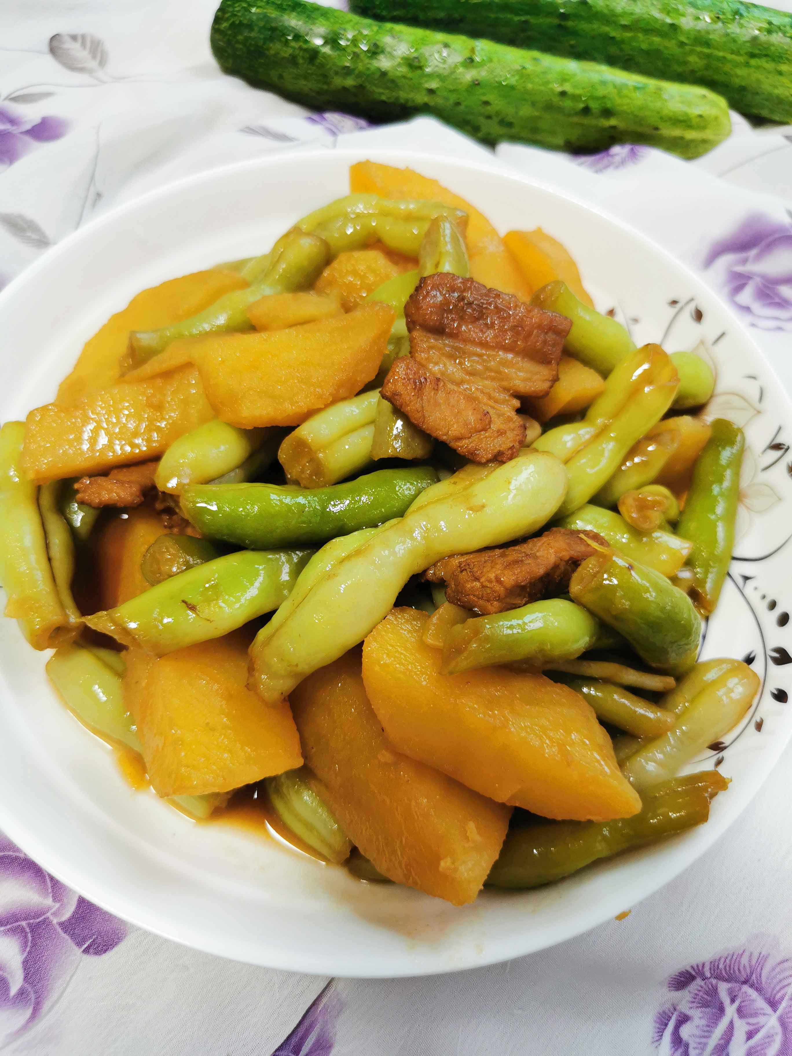 蕓豆燉土豆的做法-家常味燉菜譜