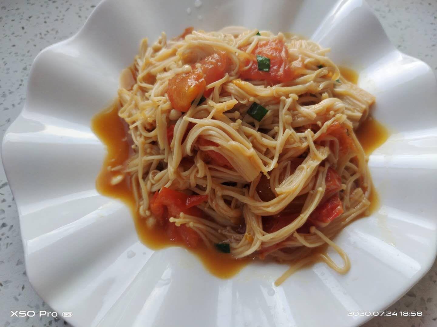 番茄金針菇的做法-酸甜味煮菜譜