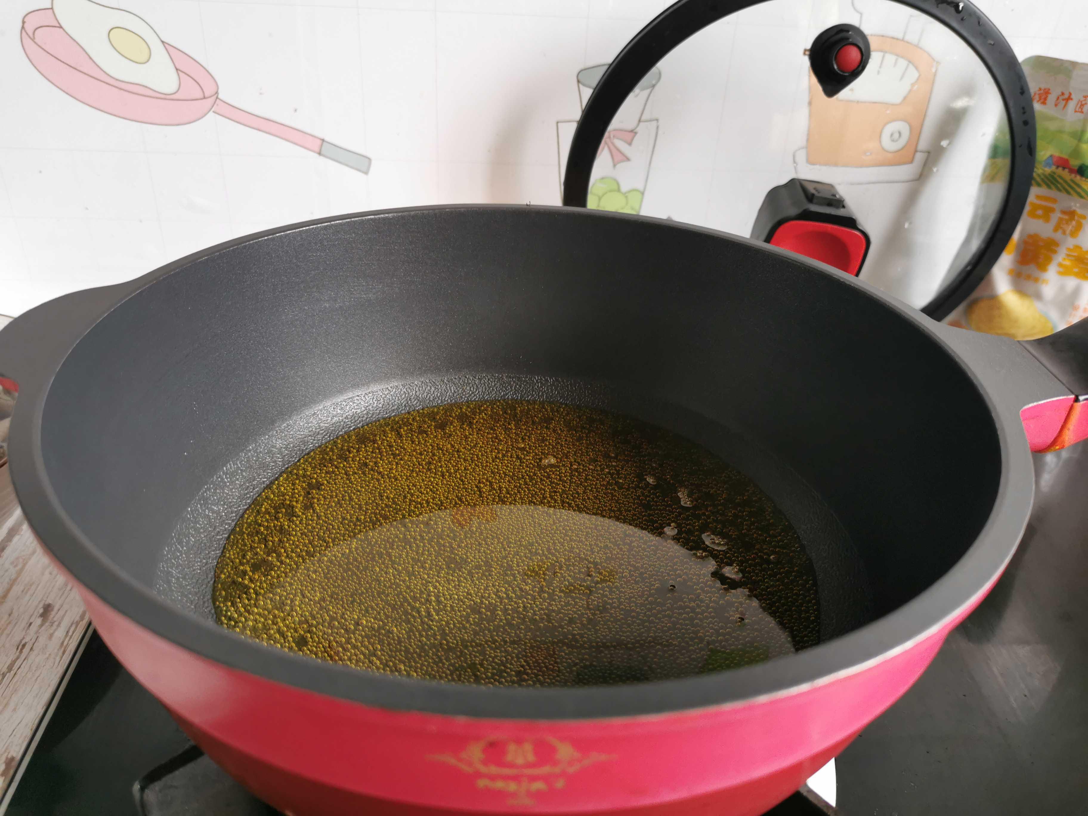 爆炒花甲的做法-家常味炒菜譜