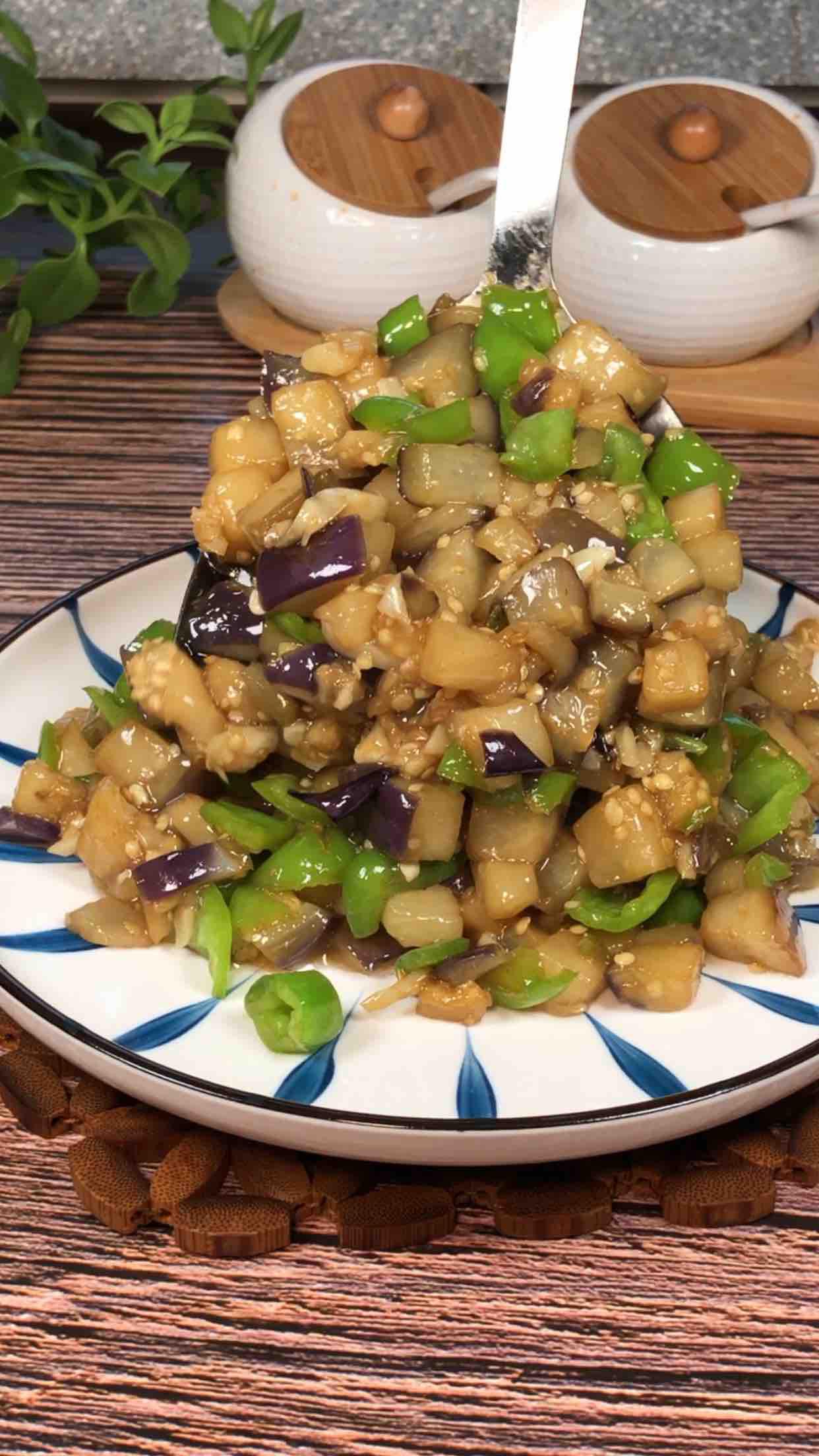 茄子新吃法的做法-家常味炒菜譜