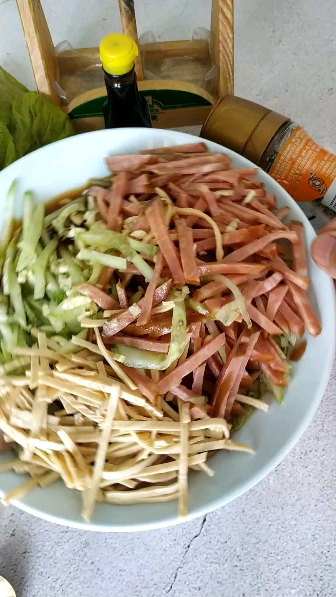 夏日爽口解暑涼菜的做法-家常味拌菜譜