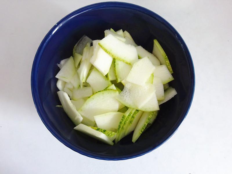 角瓜炒肉的做法-咸鮮味炒菜譜