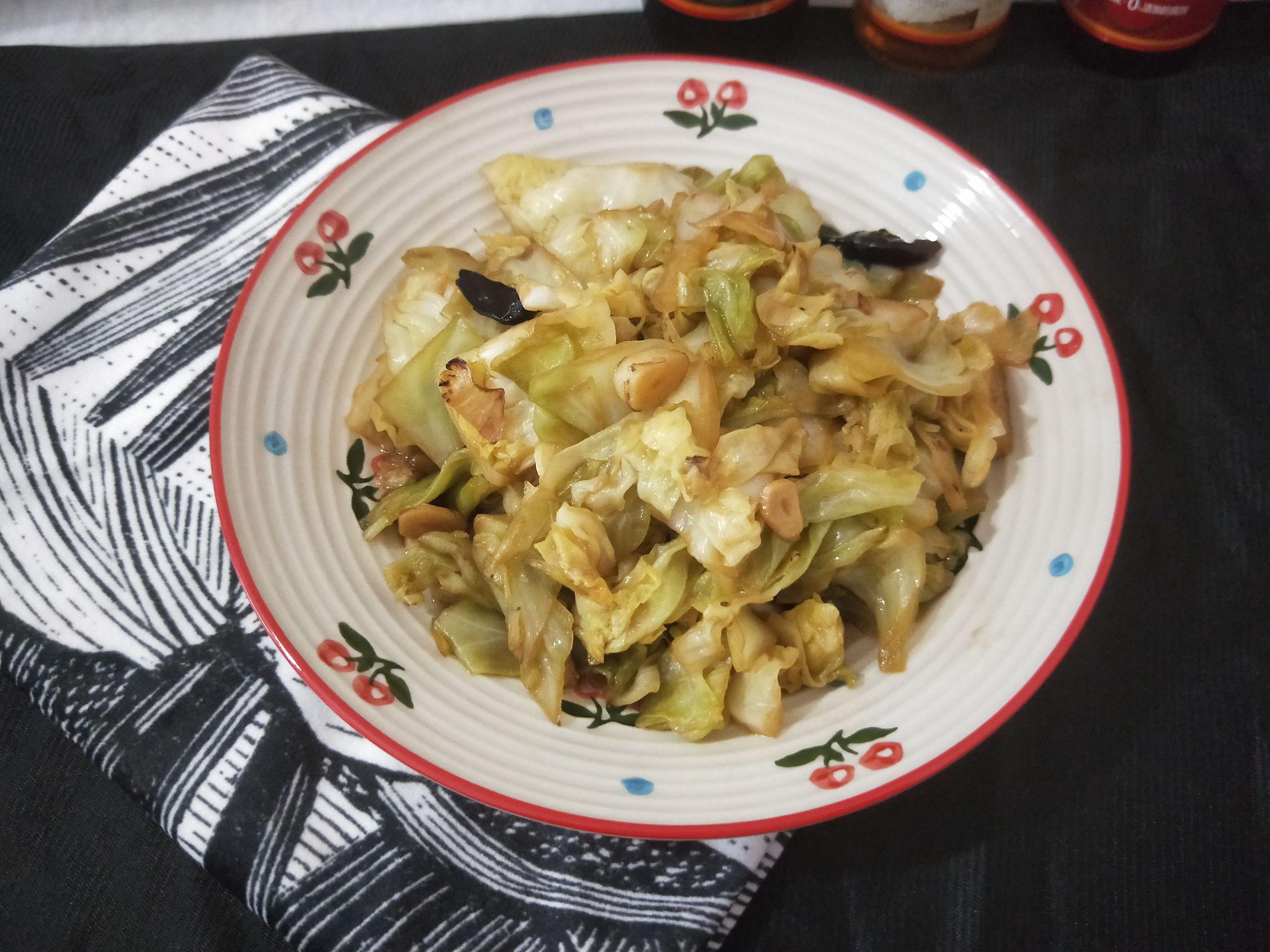 酸辣包菜的做法-酸辣味炒菜譜