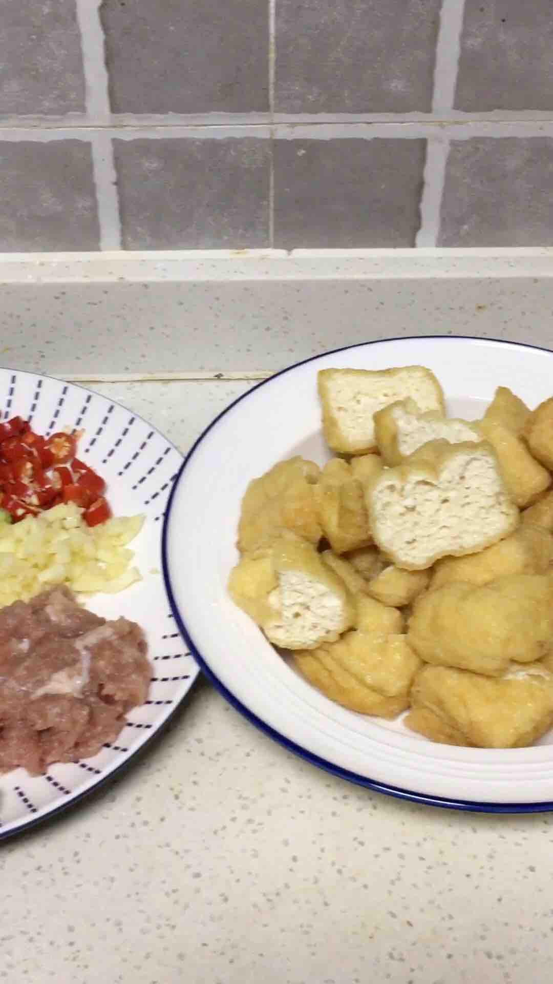 紅燒豆腐泡的做法-家常味燒菜譜