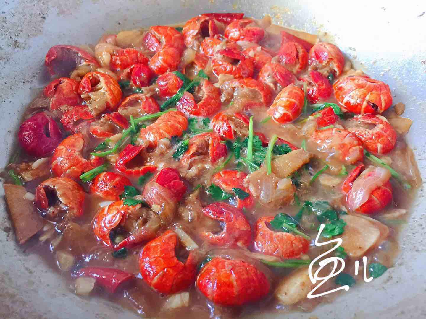 香辣龍蝦尾的做法-香辣味炒菜譜