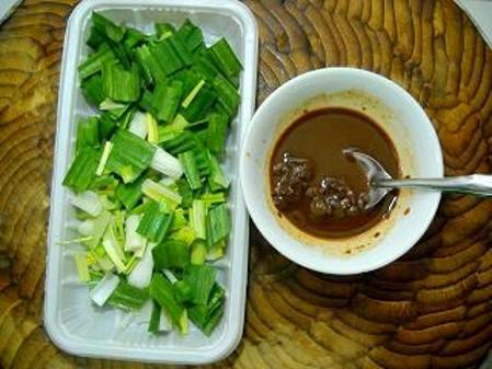 玫瑰腐乳燒鯽魚的做法-醬香味燒菜譜