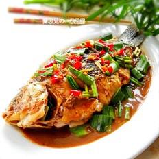 玫瑰腐乳燒鯽魚的做法-醬香味燒菜譜