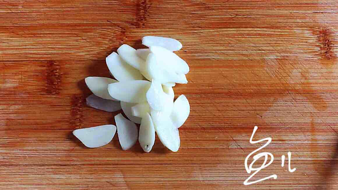 青椒炒豆腐的做法-咸鮮味炒菜譜