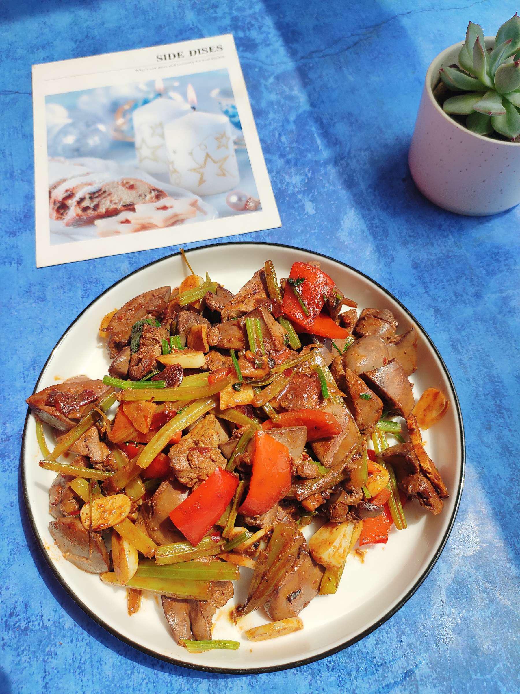 啤酒燒雞肝的做法-豆瓣味燒菜譜