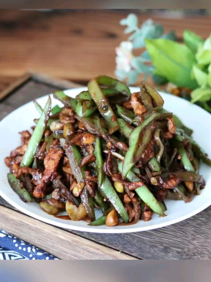 醬香豆角絲的做法-醬香味炒菜譜