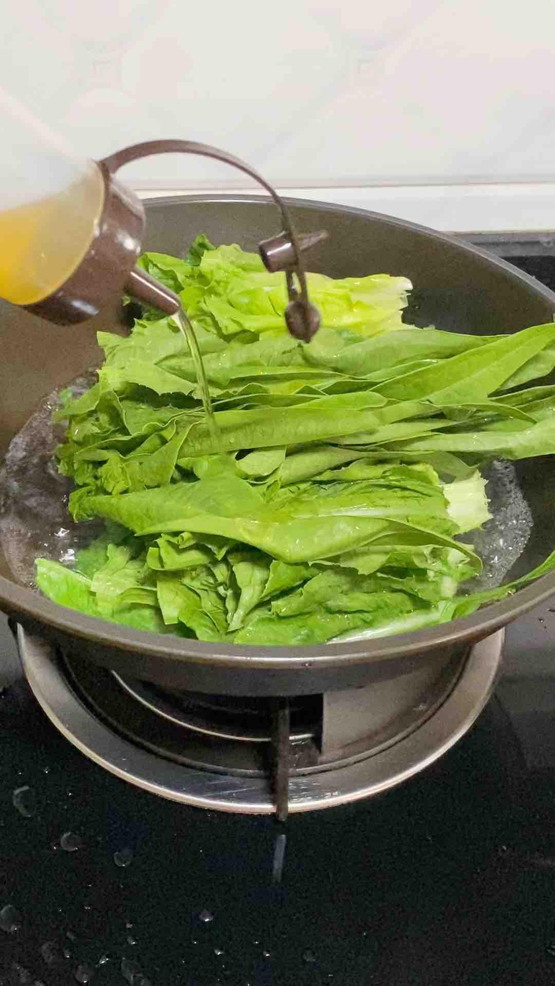 家常菜，醬拌油麥菜的做法-家常味煮菜譜