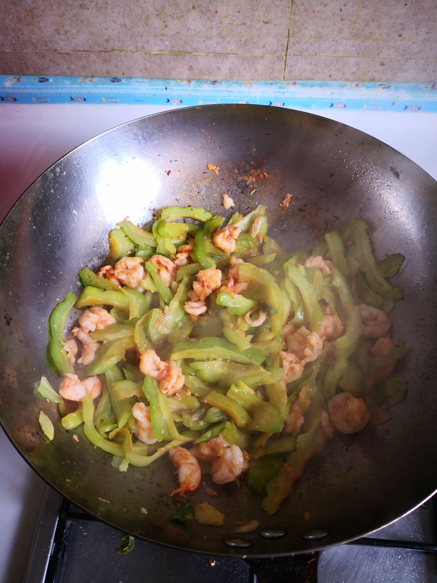 苦瓜炒蝦仁的做法-家常味炒菜譜