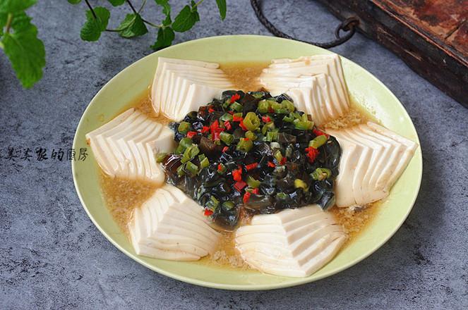 內(nèi)脂豆腐蒸皮蛋的做法-家常味蒸菜譜