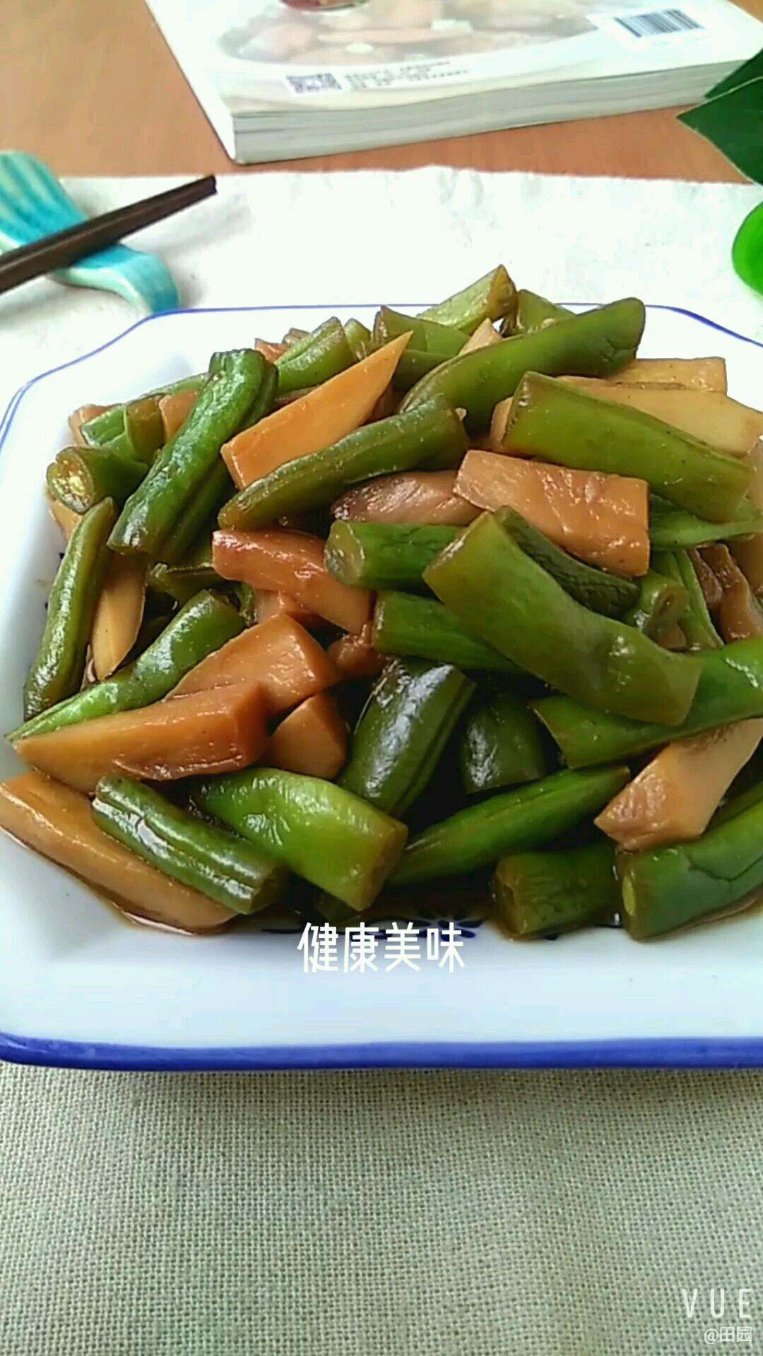 杏鮑菇燒豆角的做法-家常味燒菜譜