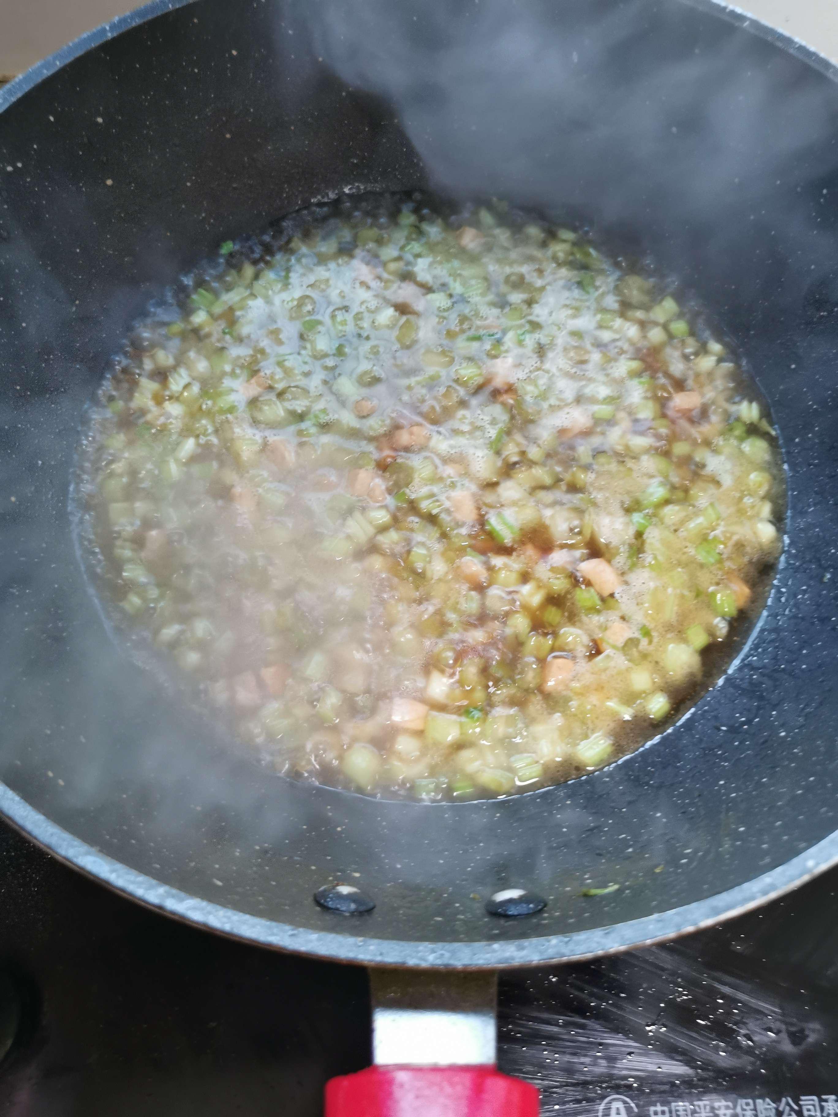 肉末芹菜丁的做法-家常味炒菜譜