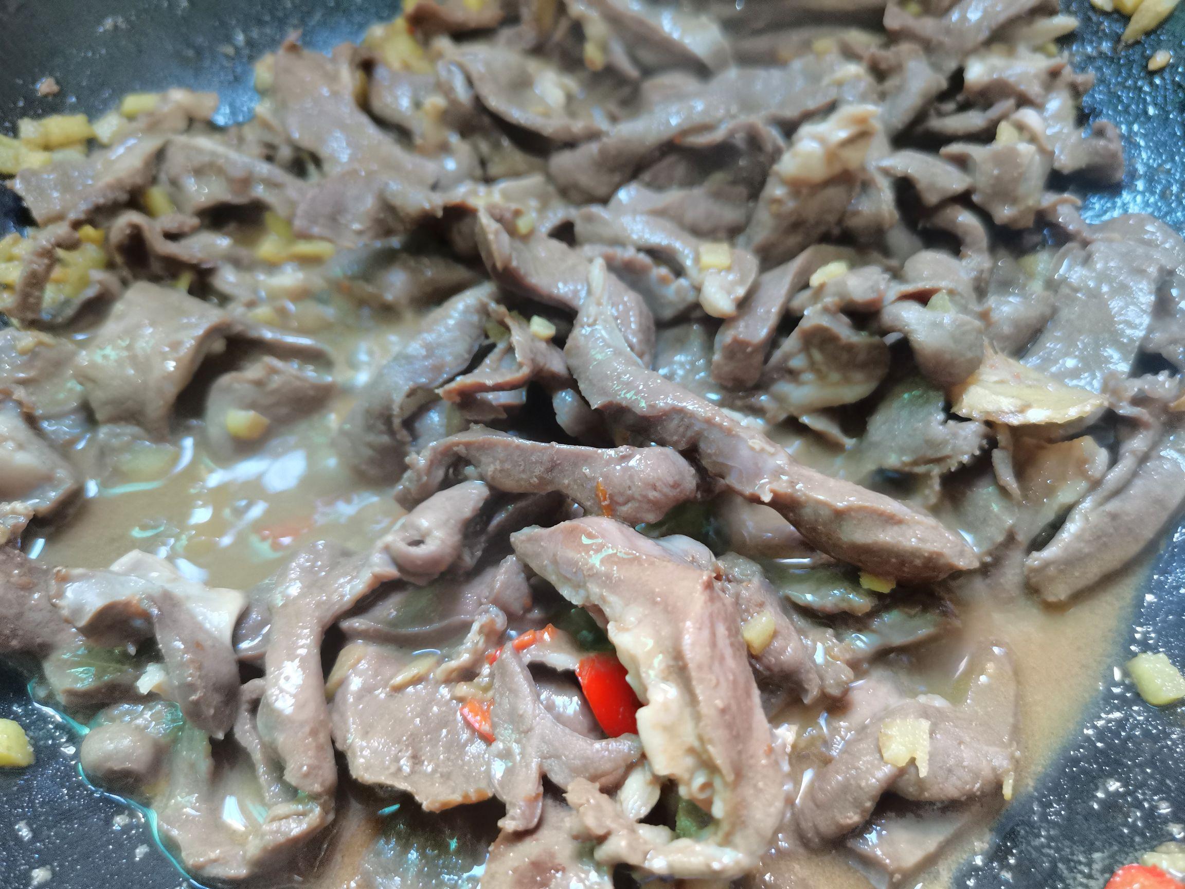 家常版“爆炒豬心”的做法-家常味炒菜譜